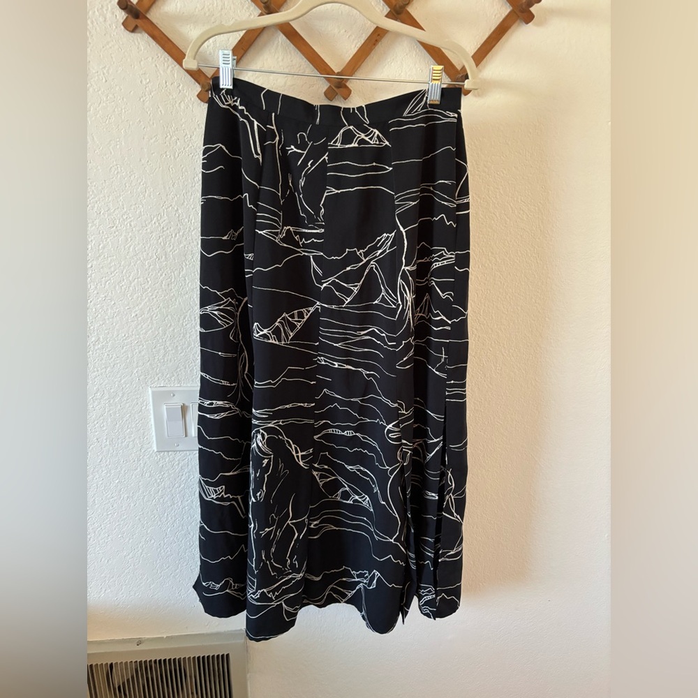 Black and White Abstract Horse Print Topshop Skirt - Picture 7 of 8